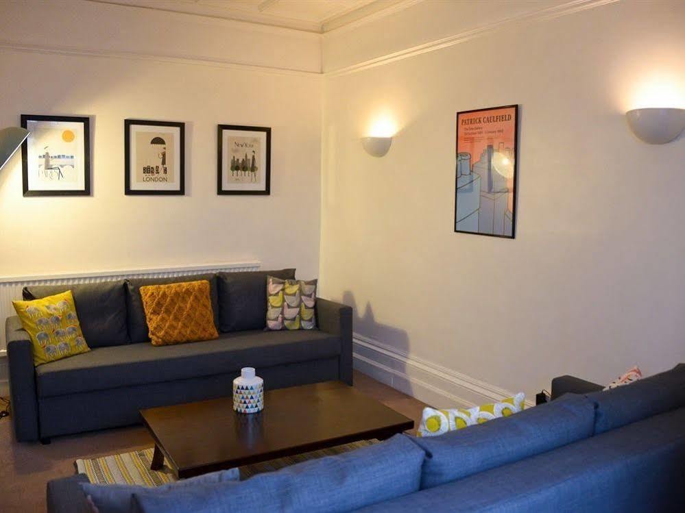 Queens Apartment Worthing Bagian luar foto